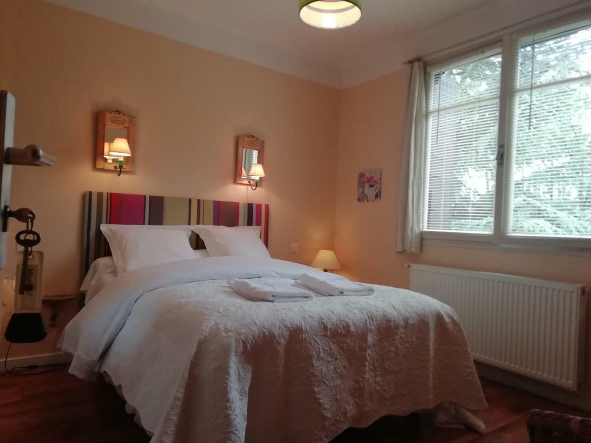 La Mirabelle-Casteil Country House Guest House Exterior photo